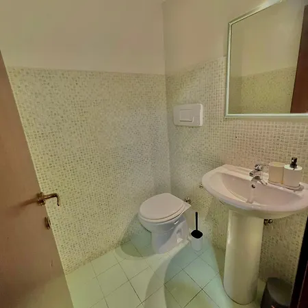 Ferrigni 33 Неаполь